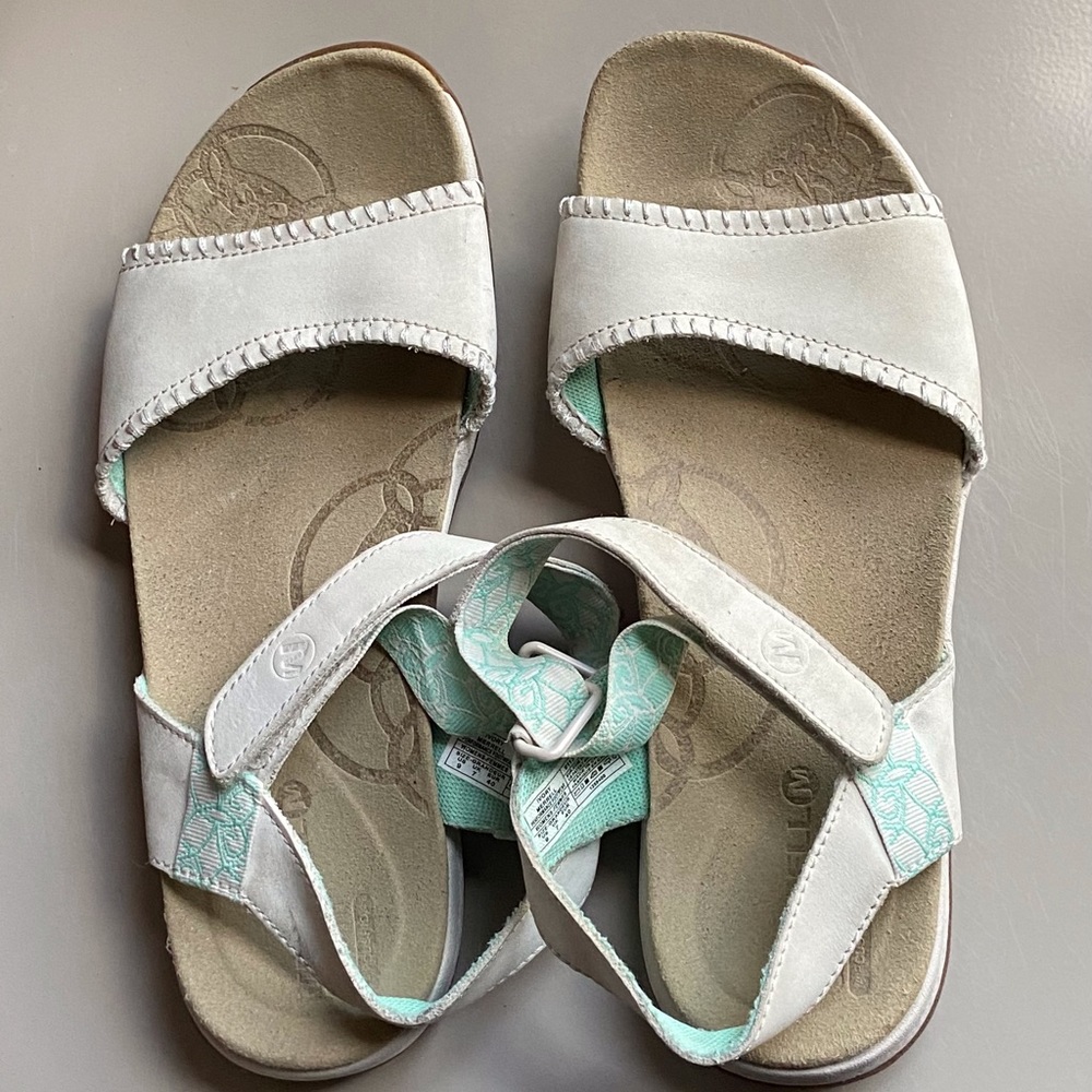 Merrell sandals size 7. - Picture 2 of 12